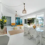 Calmamar Cabopino Beachfront In 마르베야
