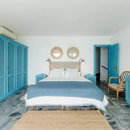 Calmamar Cabopino Beachfront In Villa