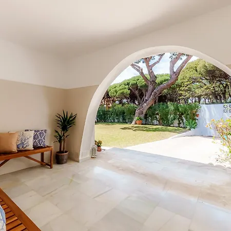 Calmamar Cabopino Beachfront In Villa *