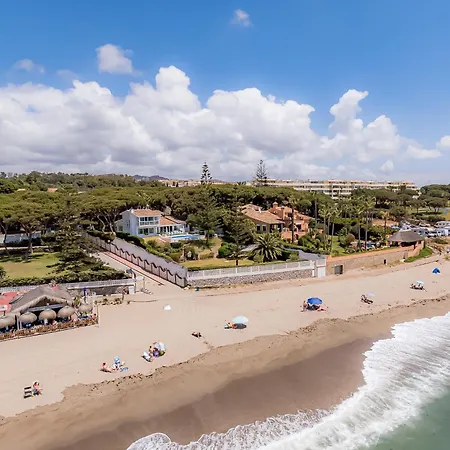 Calmamar Cabopino Beachfront In Βίλα *