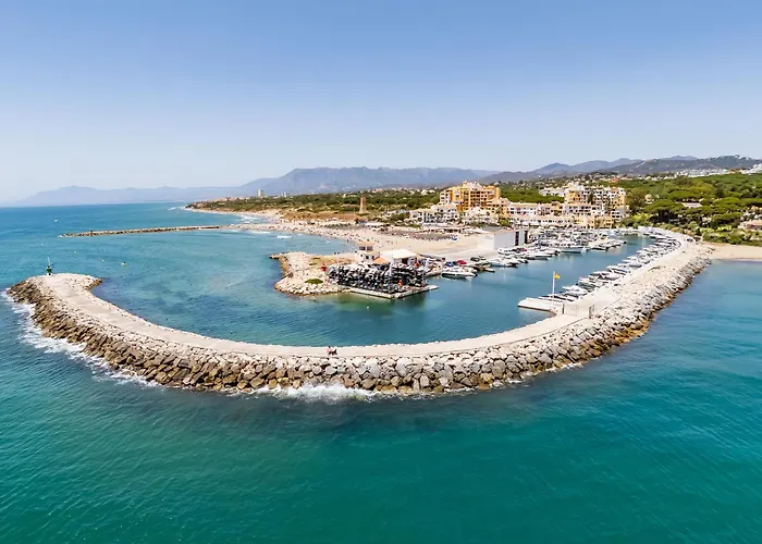 Calmamar Cabopino Beachfront In