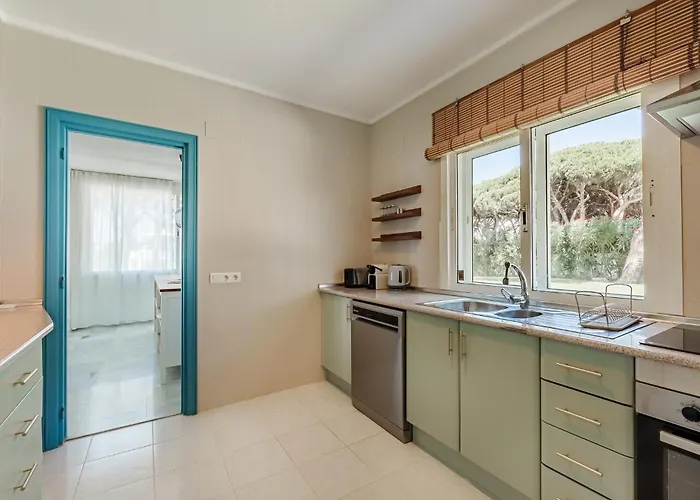 Calmamar Cabopino Beachfront In Villa