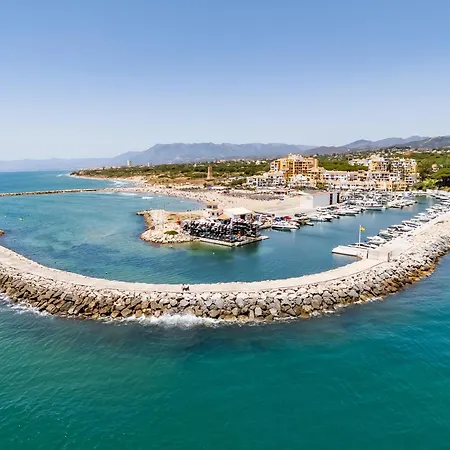 Calmamar Cabopino Beachfront In