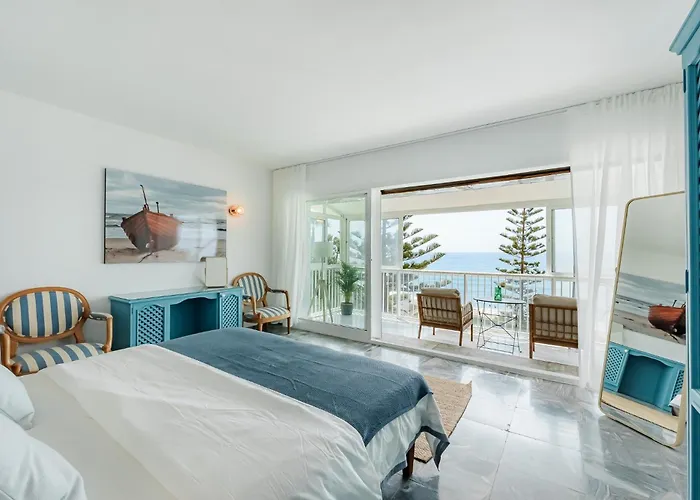 빌라 Calmamar Cabopino Beachfront In *