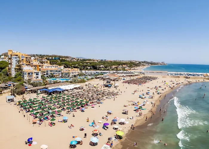 Calmamar Cabopino Beachfront In 빌라