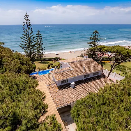 Calmamar Cabopino Beachfront In