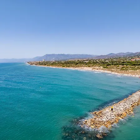 Calmamar Cabopino Beachfront In Villa *