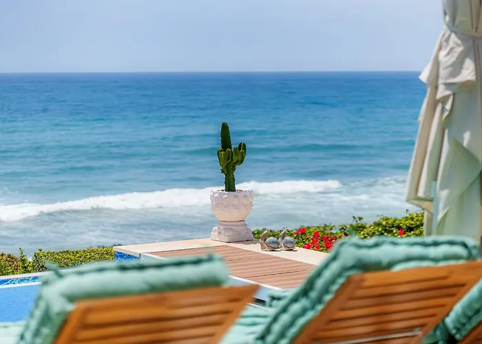 Villa Calmamar Cabopino Beachfront In