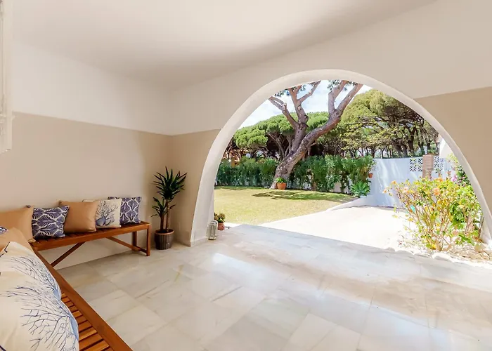 Calmamar Cabopino Beachfront In Villa *